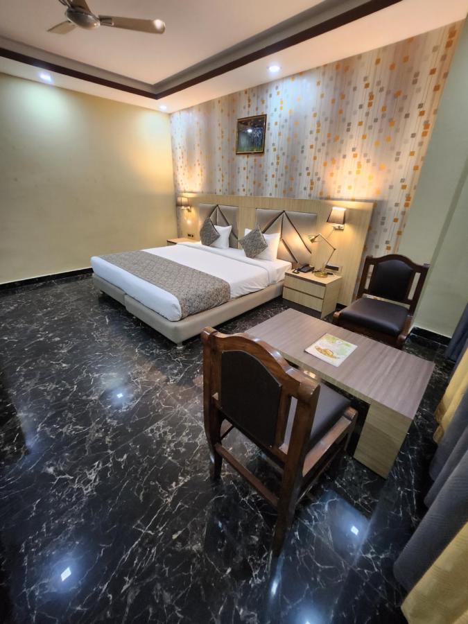 The Bodhi Palace Resort Buitenkant foto