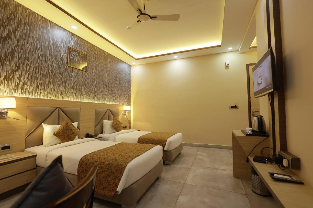 The Bodhi Palace Resort Buitenkant foto